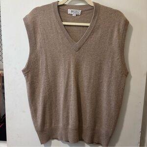 Vintage Macy’s 100% Cashmere V Neck Tan Sweater Vest Size L Italy Paris